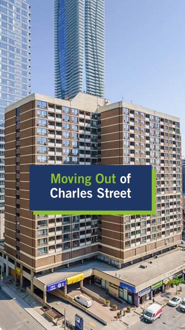 Moving out of Charles Street and onto your next adventure? 🚚 Here’s everything you need to do to ensure smooth-sailing on your move-out day!
📦 Submit 60 days Notice to Vacate by the last day of any month
📦 Prep for your unit inspection
📦 Forward your mailing address
📦 Return your keys
📦 Book the service elevator
📦 Withdraw from the daycare or school your children are enrolled in (if necessary)
📦 Stay in touch with UFH!💙
For more info on moving out of Charles Street, visit our website or contact the Residence Office.
#LiveWithUFH #UniversityFamilyHousing #universityoftoronto #movingout #CSWMoveOut
